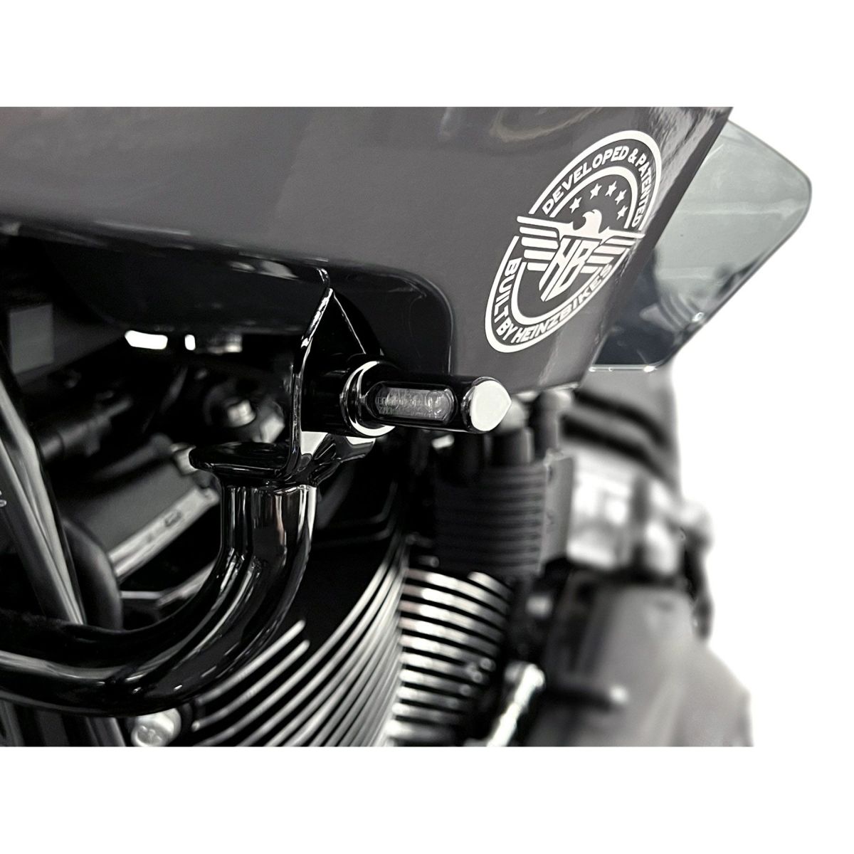  ローライダーST マイクロ・フロントウィンカー (ブラック)3