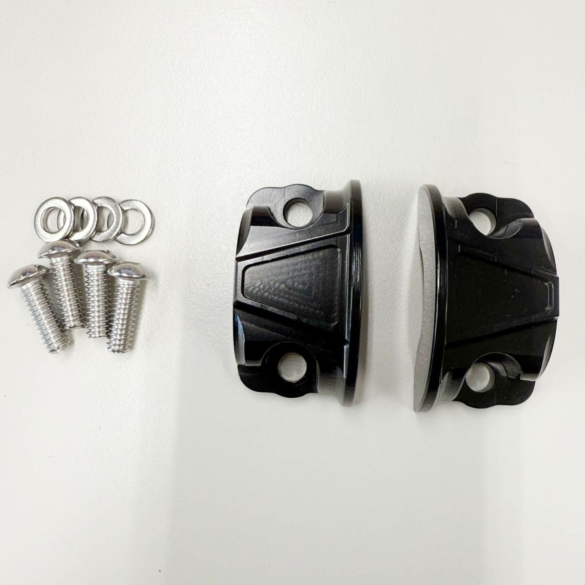 ハンドルバー コントロール クランプ ブラック 4