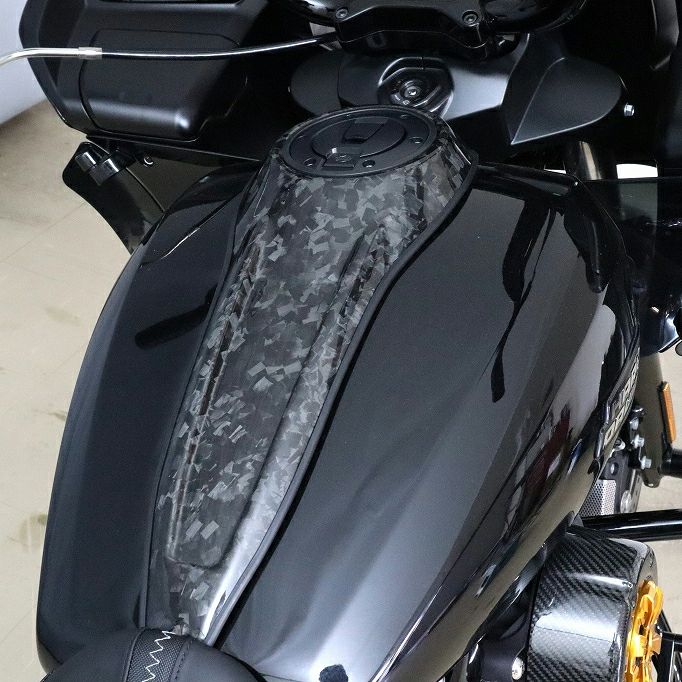 2024以降 ツーリング ドライカーボン・タンクコンソール (フォージド/艶有り)