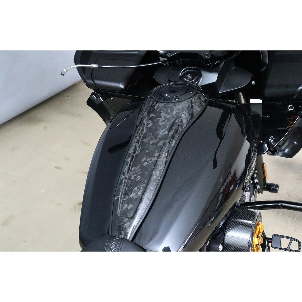 2024以降 ツーリング ドライカーボン・タンクコンソール (フォージド/艶消し)4