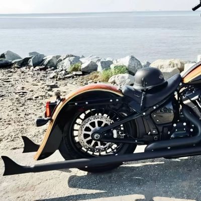 M8 ヘリテイジクラシック、デラックス 36インチ フィッシュテール 左右両出し・フルエキゾーストマフラー (ブラック) シャークロード