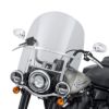 M8 ヘリテイジクラシック、デラックス 21インチ カーブ付ウィンドシールド (ライトグレー)