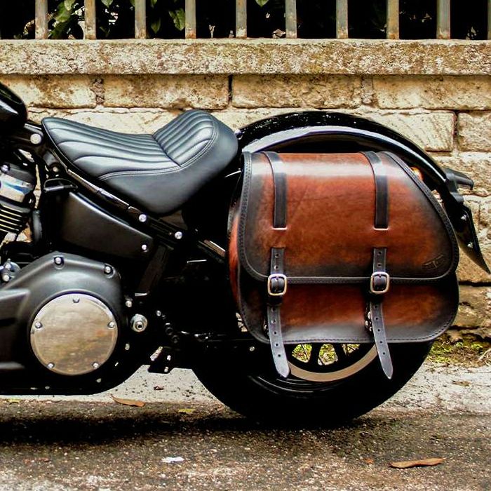 エンズクオイオ Country レザーサドルバッグ (ディストレスト・ツートーンダーク) M8ソフテイル
