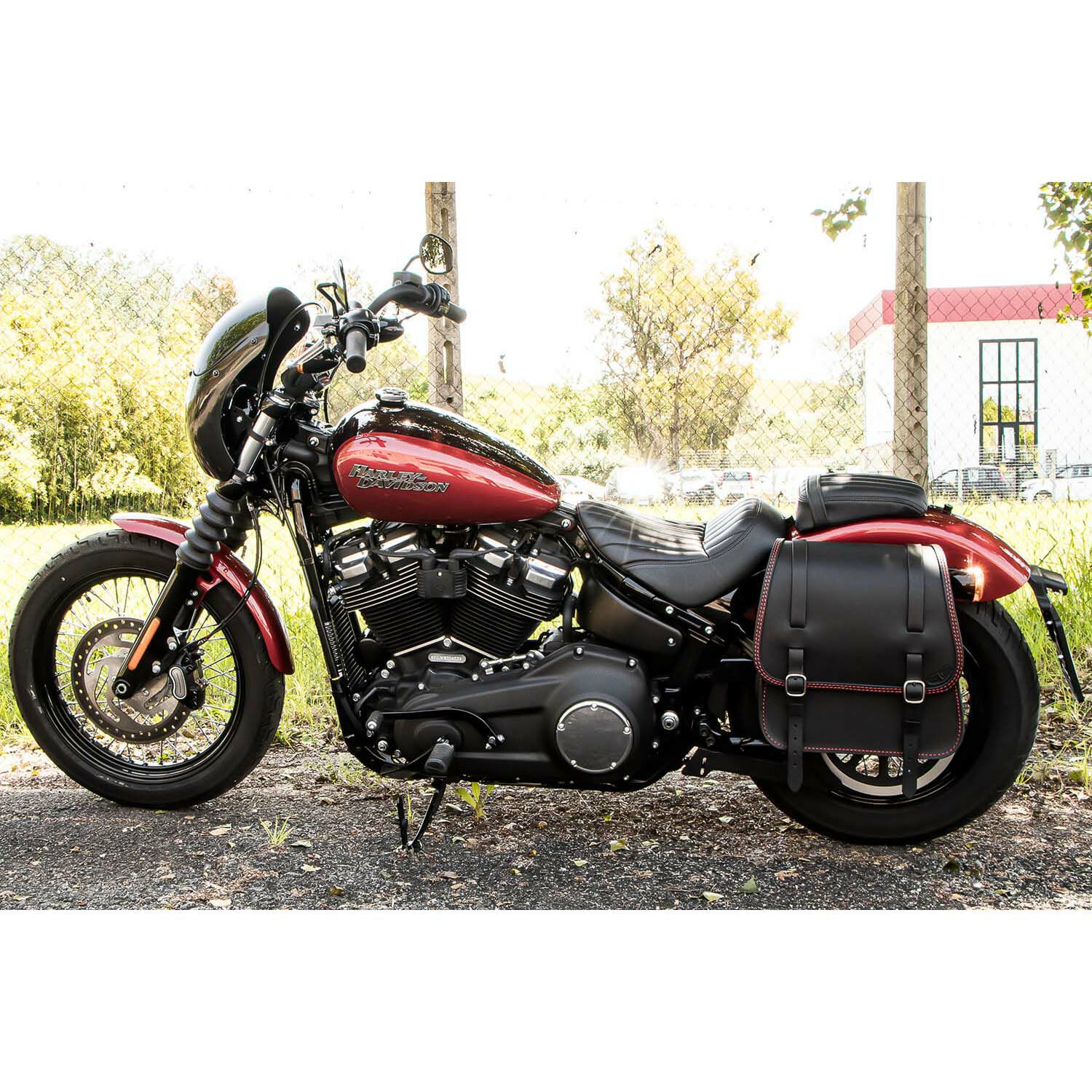 エンズクオイオ REV GLAM レザーサドルバッグ (型押しレザー)13