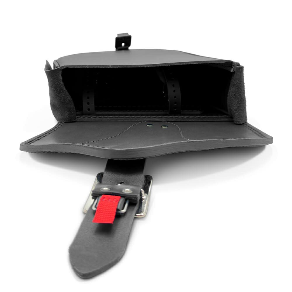 エンズクオイオ BOB Special レザー スイングアームバッグ (ブラック)2