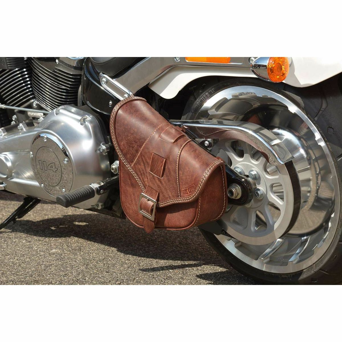 エンズクオイオ BOB Special レザー スイングアームバッグ (ダークブラウン)2