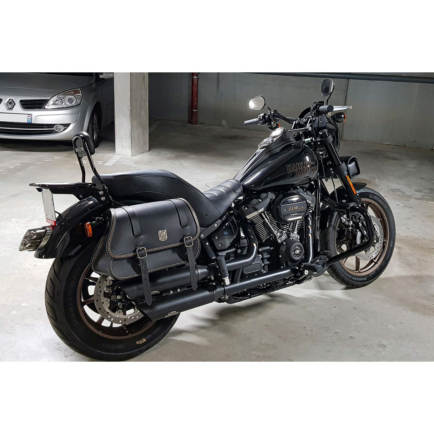 エンズクオイオ REV リトル GYPSY レザーサドルバッグ (ブラック)1