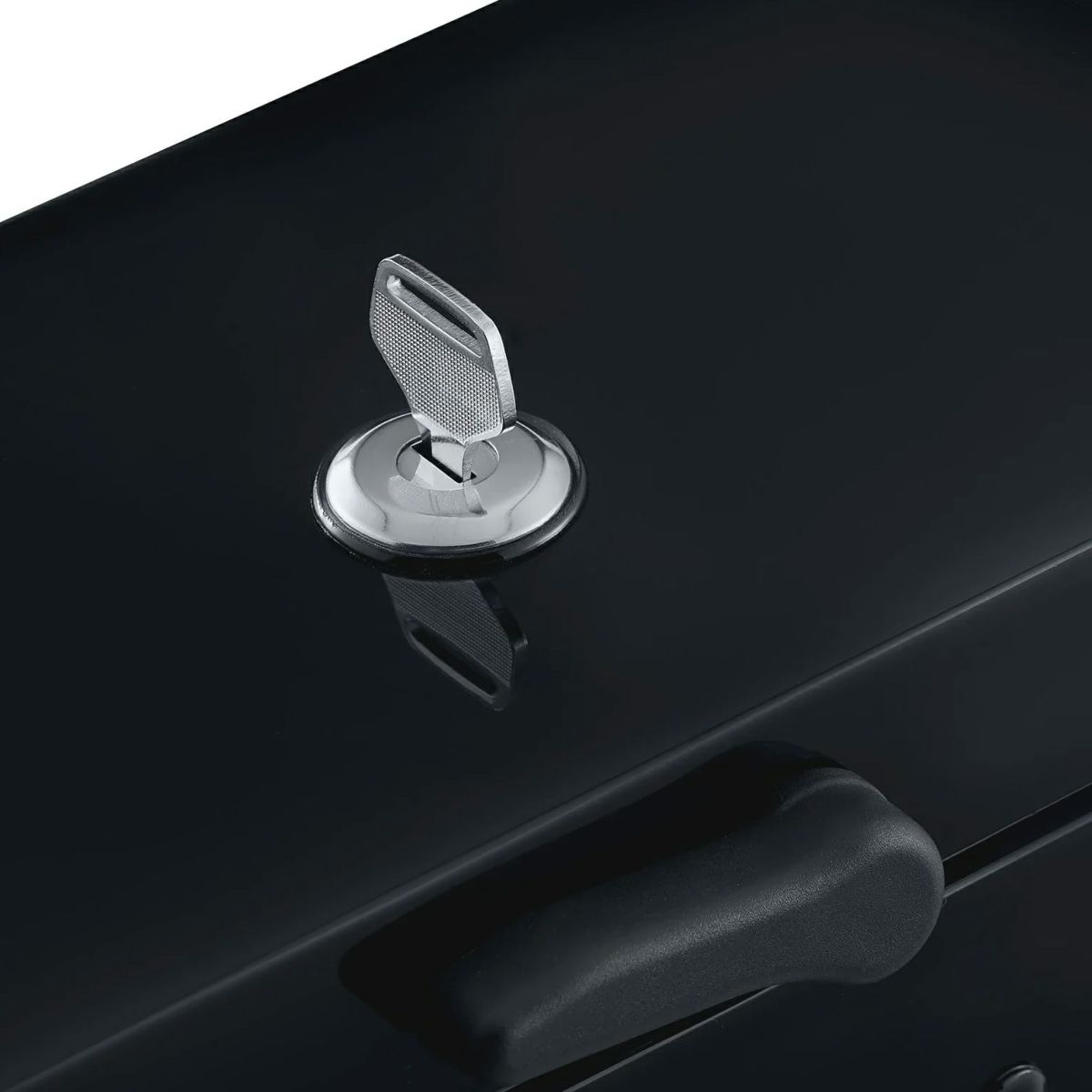 M8 ブレイクアウト Outlaw クイックマウント・スモール・サドルバッグ 10L 右用 (グロスブラック)9