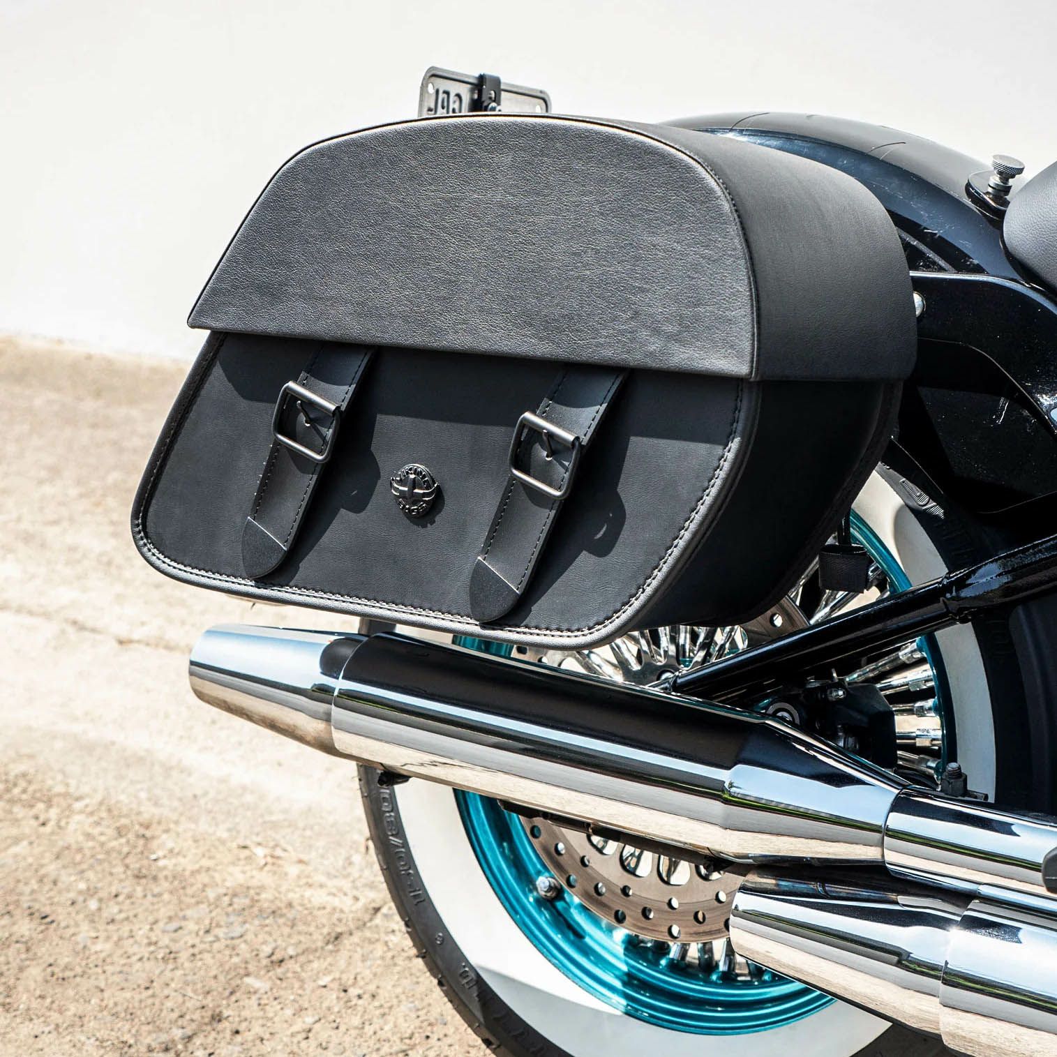 M8 ヘリテイジクラシック Baelor クイックマウント・ミディアム・サドルバッグ