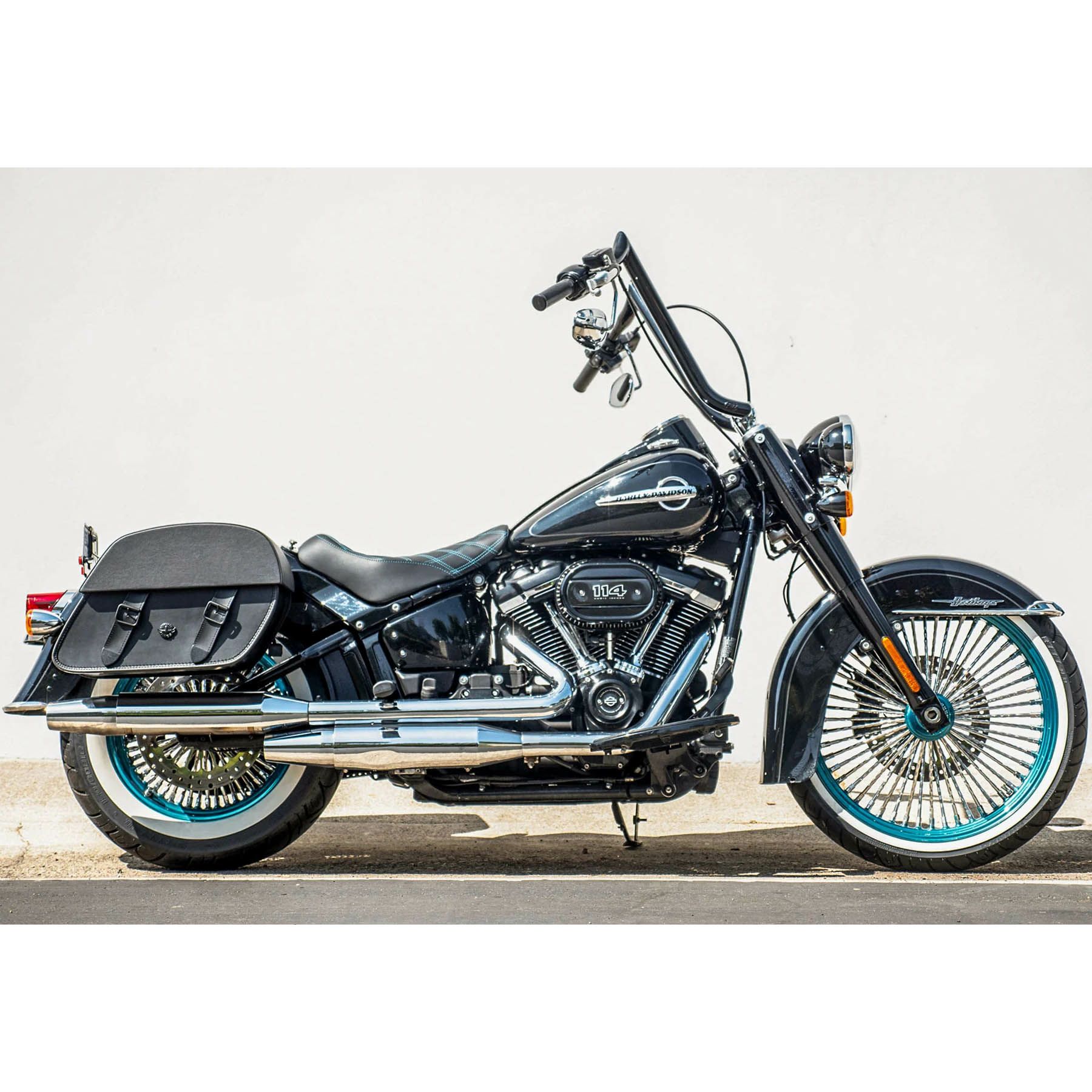 M8 ヘリテイジクラシック Baelor クイックマウント・ミディアム・サドルバッグ1