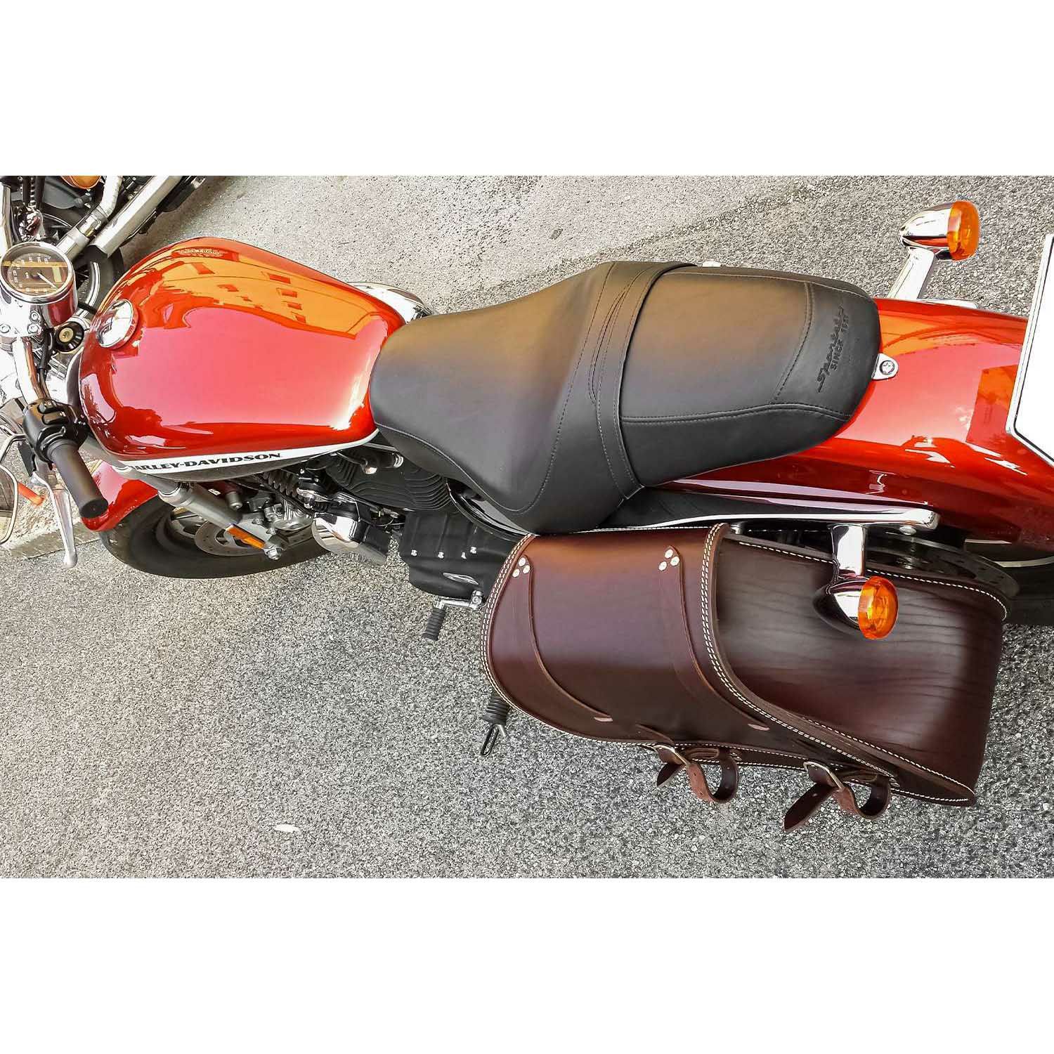エンズクオイオ Little Boogie レザーサドルバッグ 29L (ダークブラウン)2