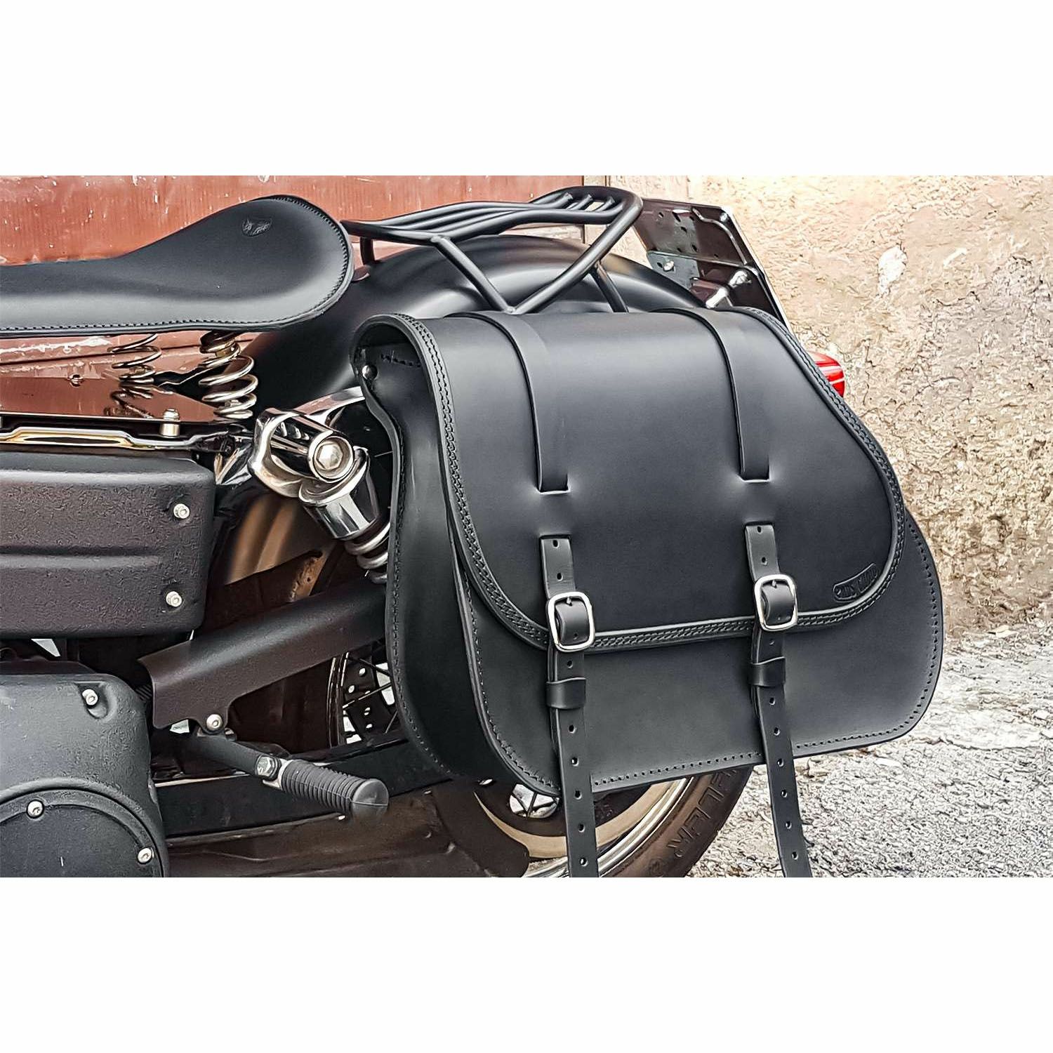 エンズクオイオ Middle Dyna レザーサドルバッグ 29.5L (ブラック)1