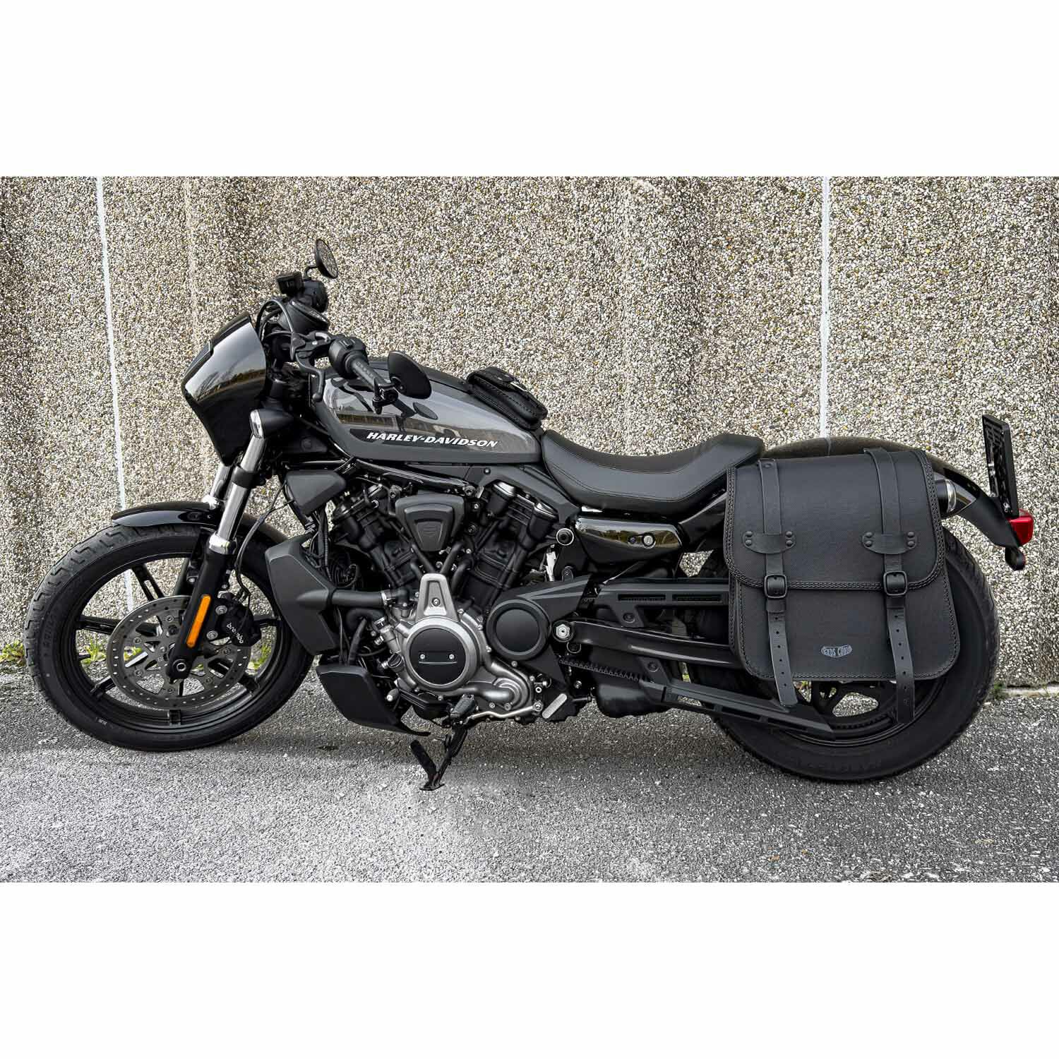 Rev Twist レザーサドルバッグ 24L1