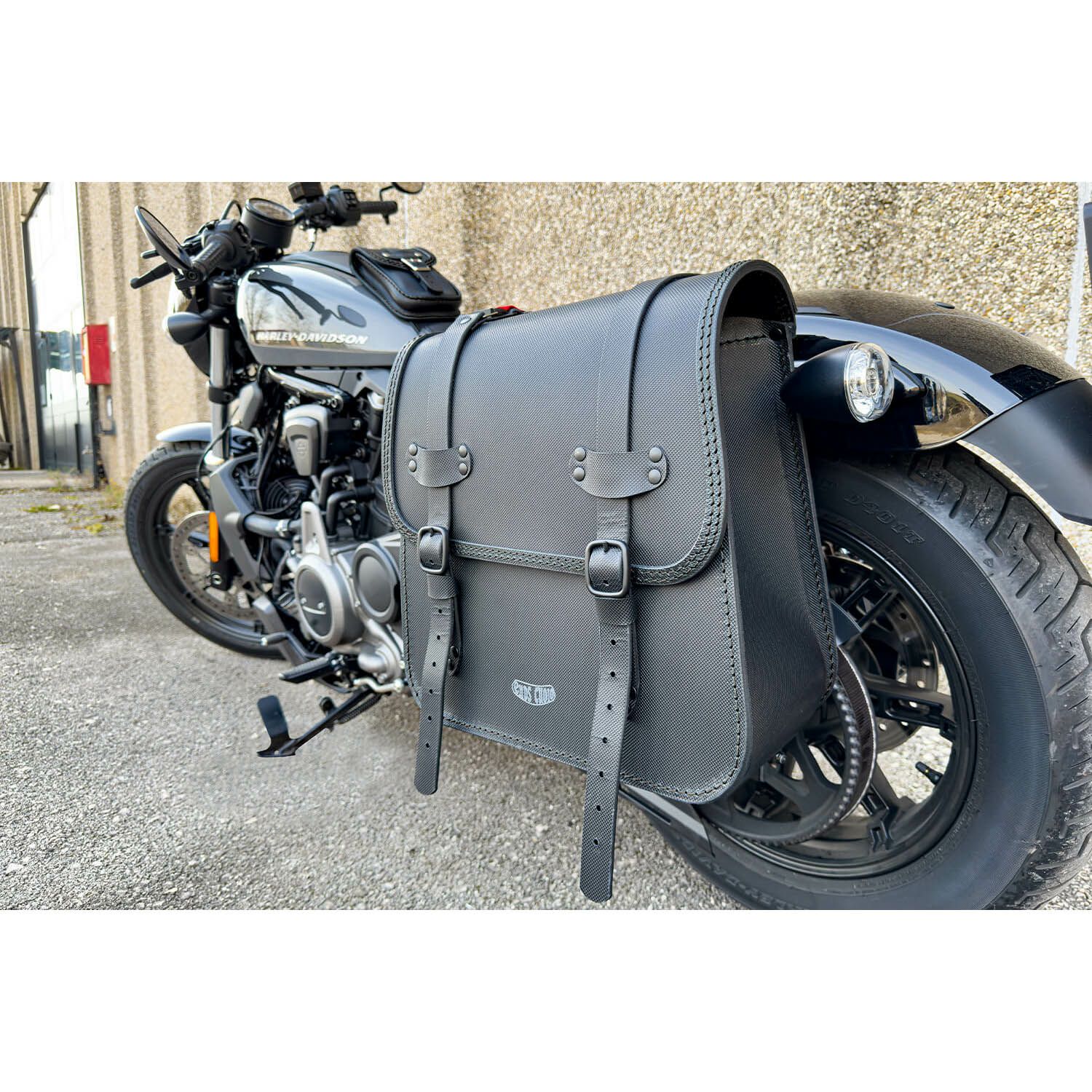 Rev Twist レザーサドルバッグ 24L4