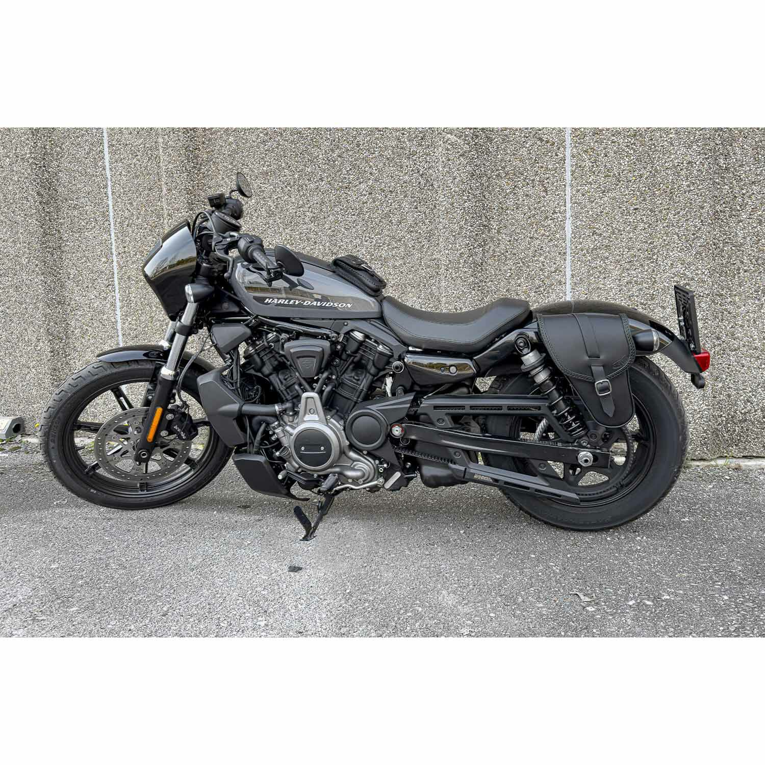 Trap レザーサドルバッグ 5L2