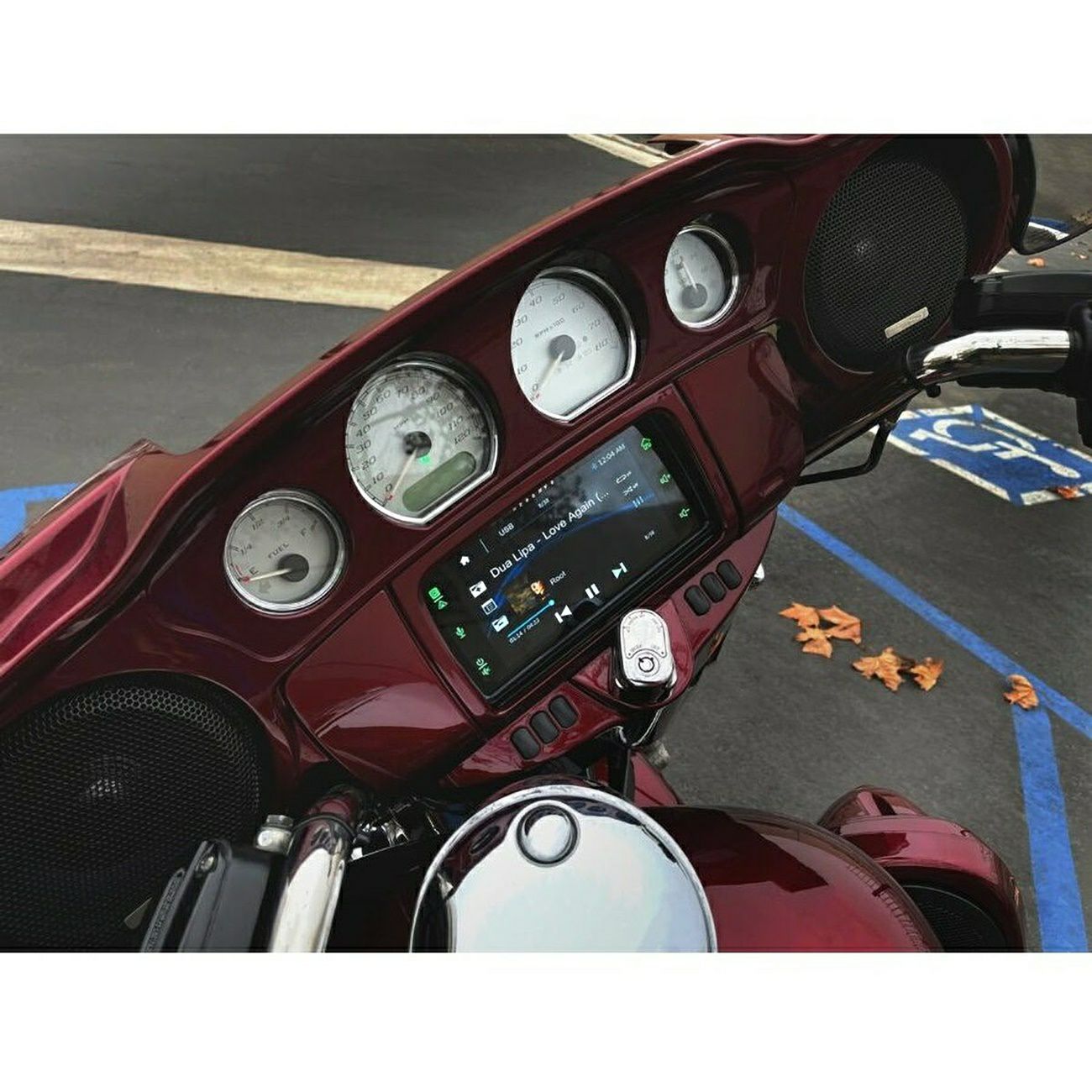 ツーリング CVO対応 WHD14+ プラグ＆プレイ オーディオ ヘッドユニット 日本語訳説明書付き Soundstream Reserve4