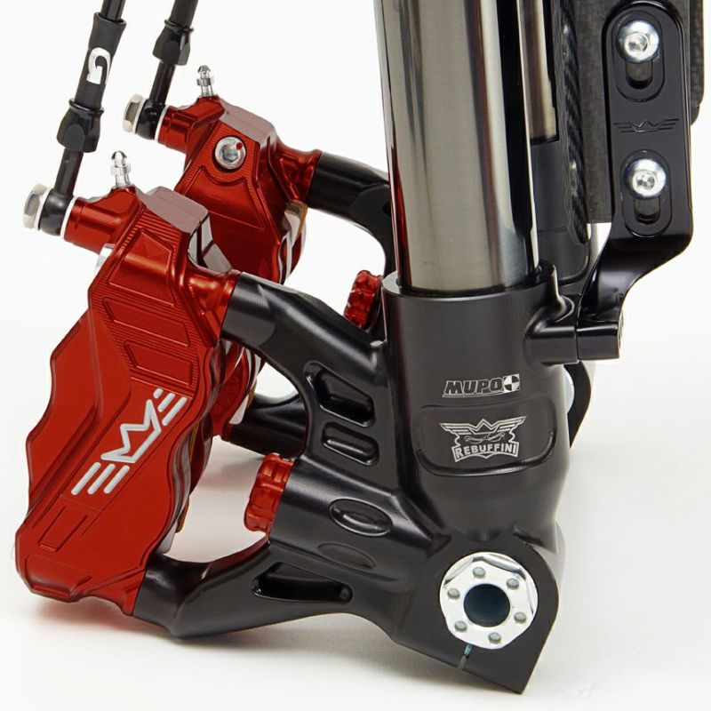 ラジアルマウント ブレーキキャリパー フロント・右用 (レッド)