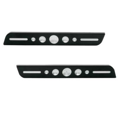 Drag Specialties　サドルバッグ　ラッチ・インサート　ディンプル・ブラック-01