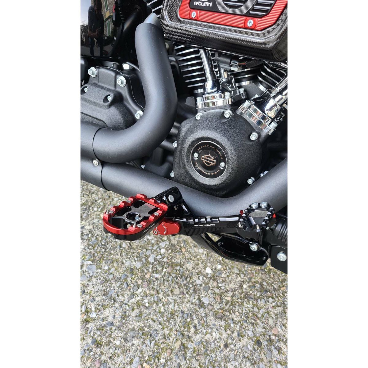 Wheelie リアブレーキレバー (ブラック/レッド) M8ソフテイル2
