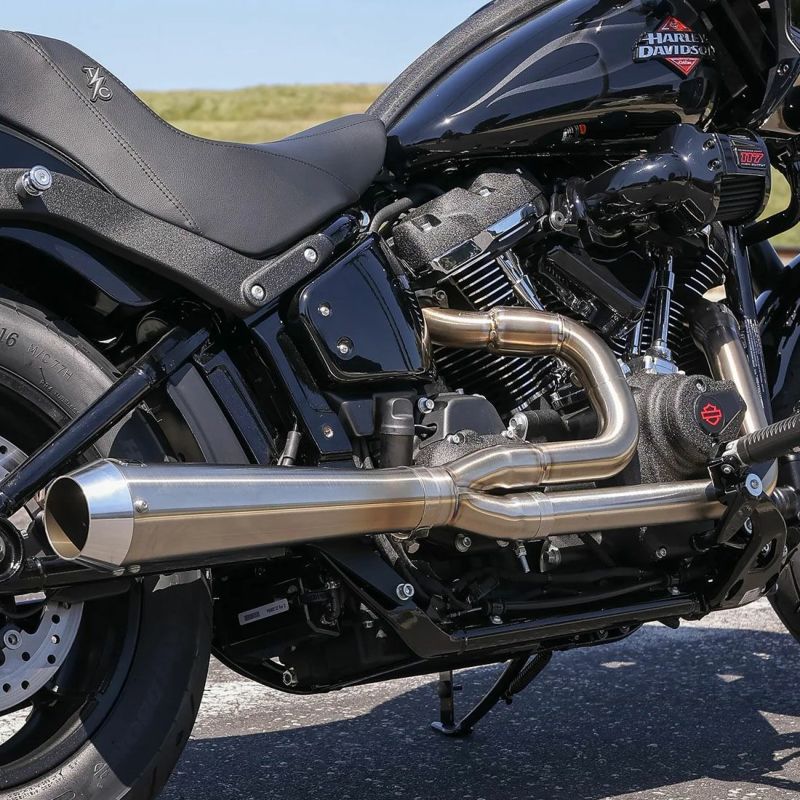 ストレートアウト・2-1フルエキゾーストマフラー M8ソフテイル