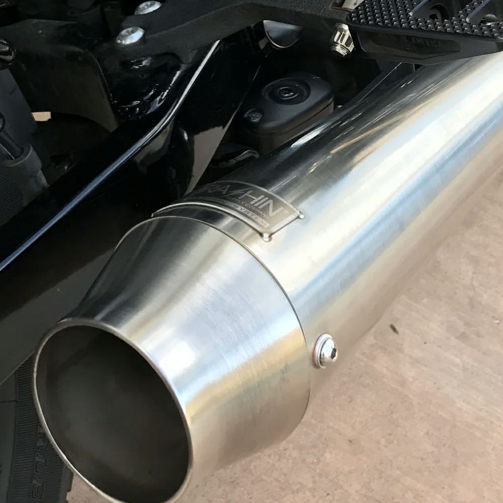 キックアップ・2-1フルエキゾーストマフラー M8ソフテイル 5