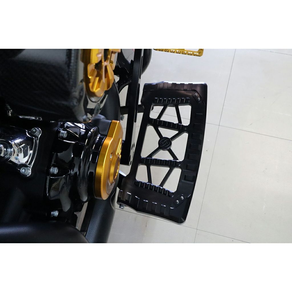 アルミ削り出しフロアボード タイプ1 (ブラック) 2024以降 ツーリング2