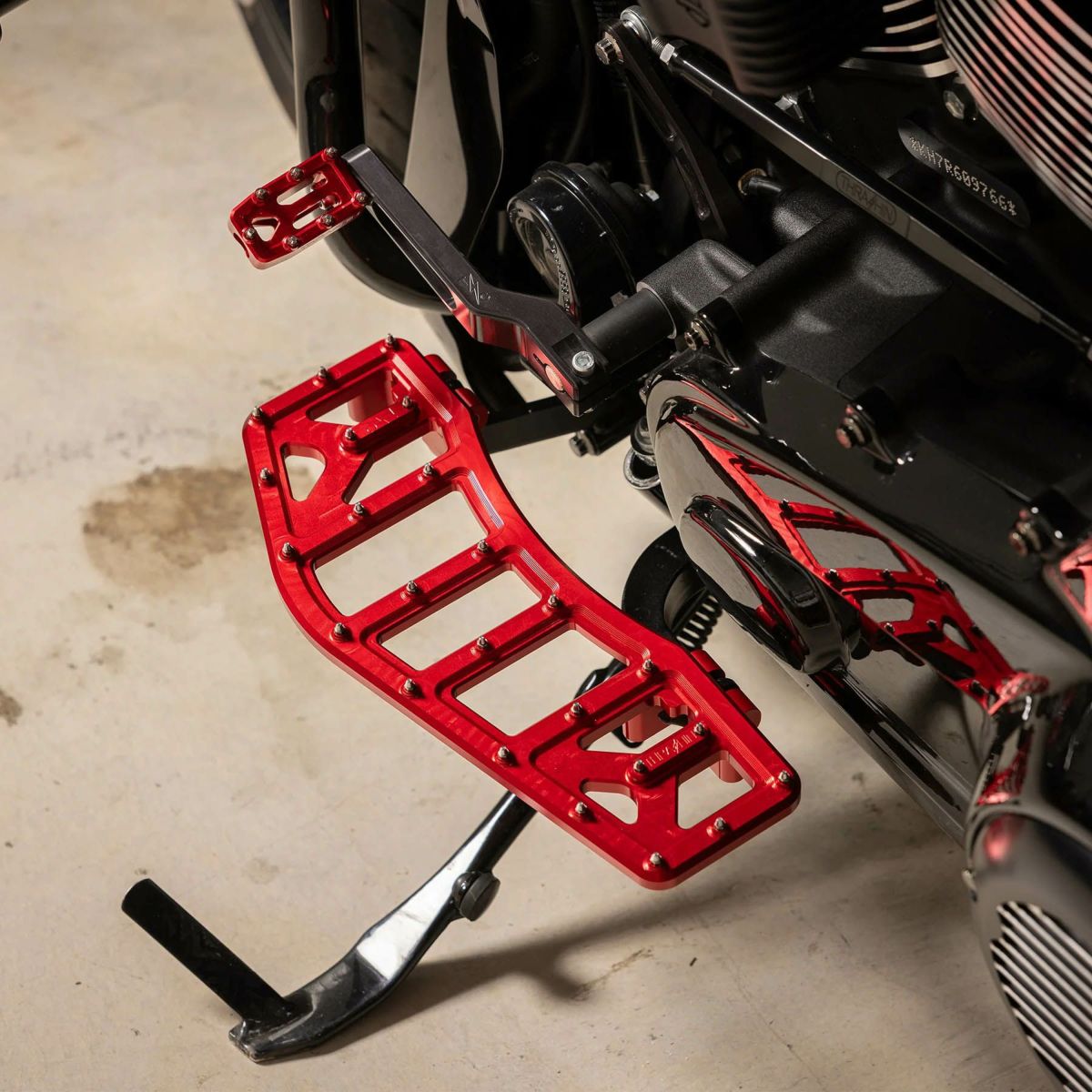 Aggressor ハーレー シフトペグ (レッド)2