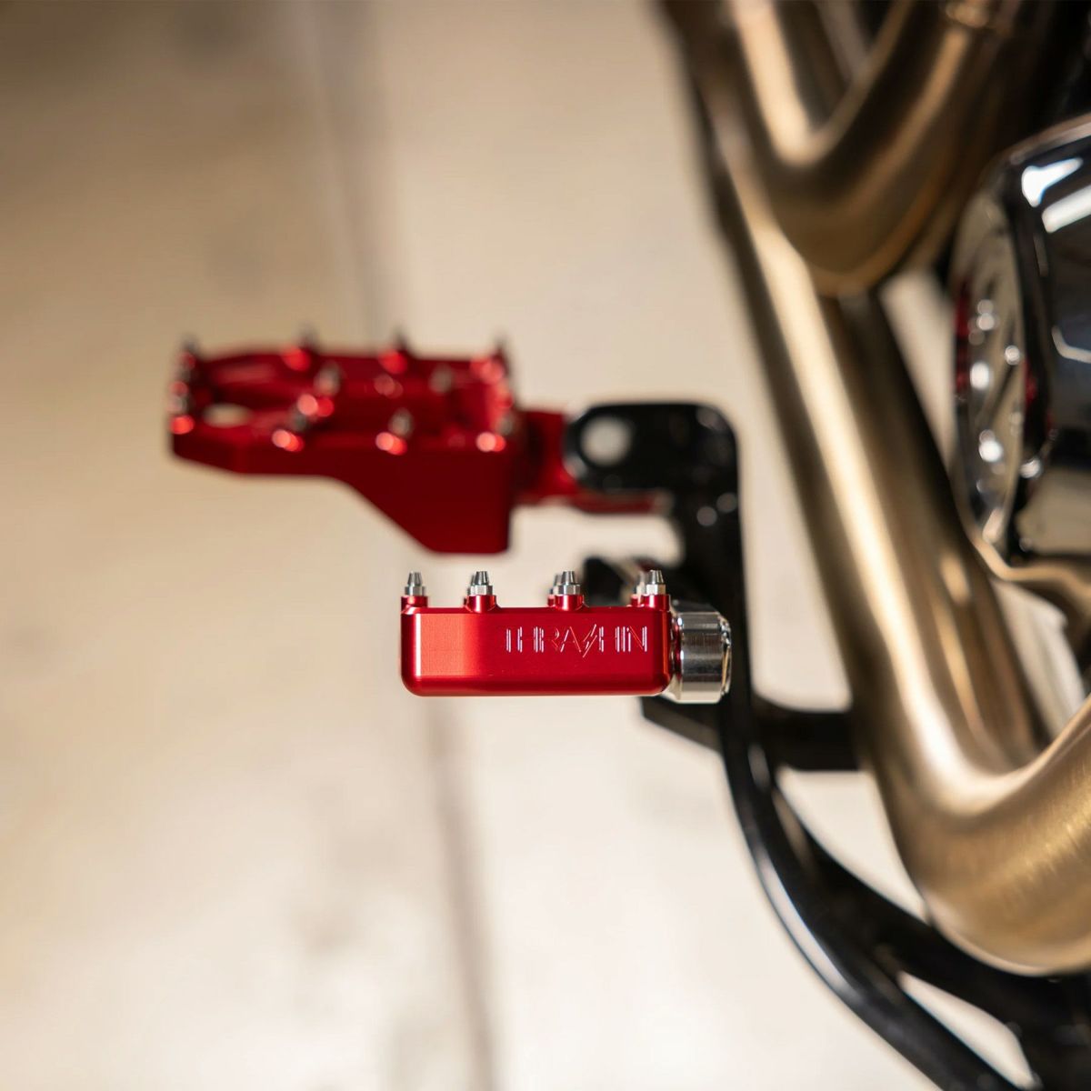 Aggressor ハーレー シフトペグ (レッド)4