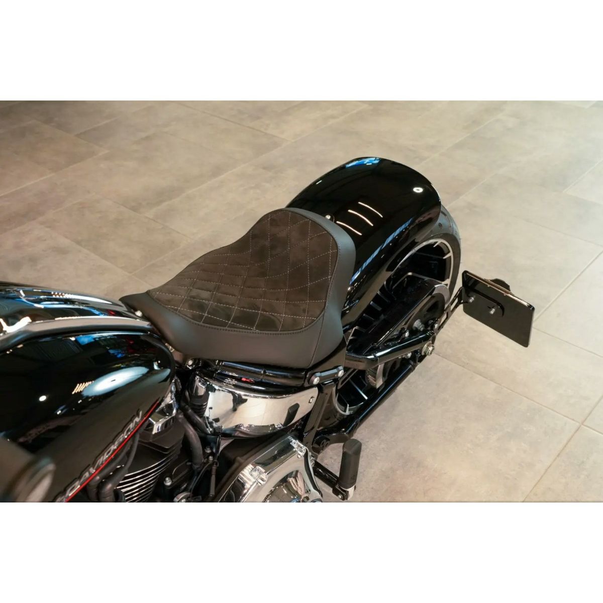 スチールリアフェンダー用 レザー・ソロシート6