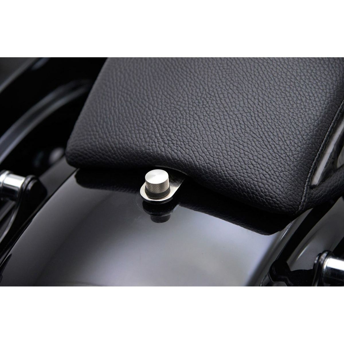 ガンスリンガー・サドル (ヒート機能付き)5