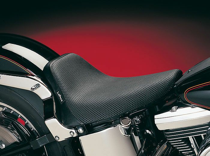 ソフテイル FLSTC、FLST、FLSTN用シートLePera｜ハーレーカスタム 