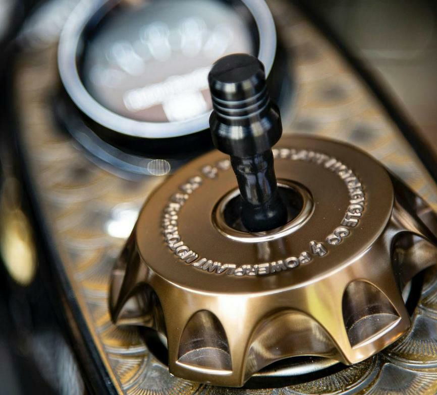 P16 MXベント ハーレー用ガスキャップ ブロンズ POWERPLANT 01