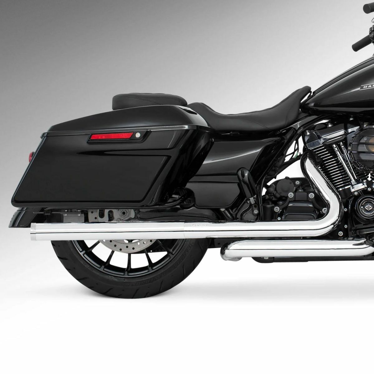 M8 ツーリング 2.5インチ径 トゥルーデュアル フルエキゾーストマフラー 33インチ ストレートエンドキャップ クローム/クローム フリーダムパフォーマンス