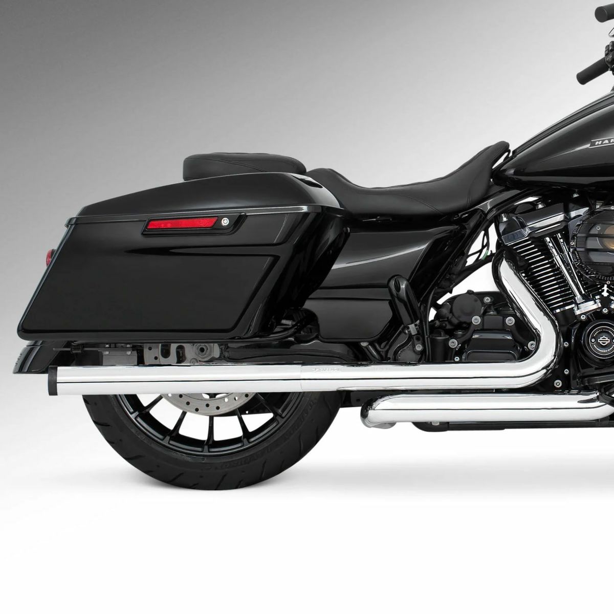 M8 ツーリング 2.5インチ径 トゥルーデュアル フルエキゾーストマフラー 33インチ ストレートエンドキャップ クローム/ブラック フリーダムパフォーマンス