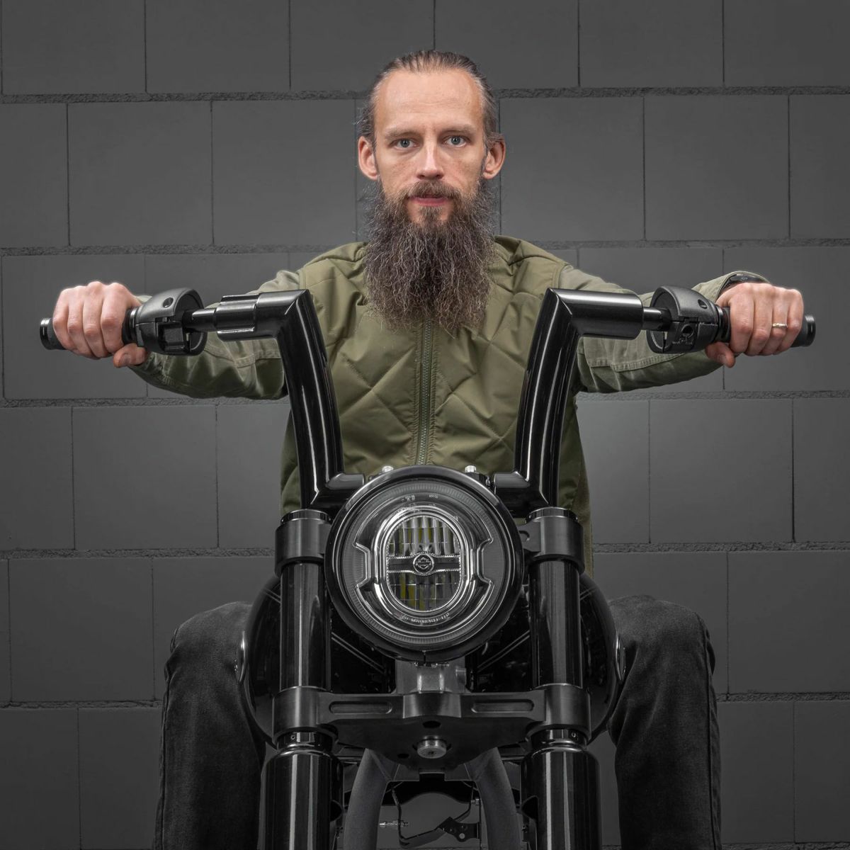 モナーク ファットハンドルバー 8インチ (ブラック)4