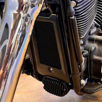 ハーレー　オイルクーラーカバー ハーレー オイルクーラーカバー ブラック 2017～ |ハーレーパーツ専門