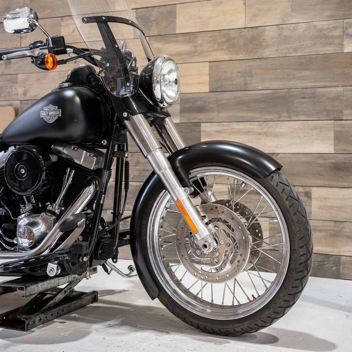 タイヤハガー・21インチ スチール フロントフェンダー (ラッパー)1