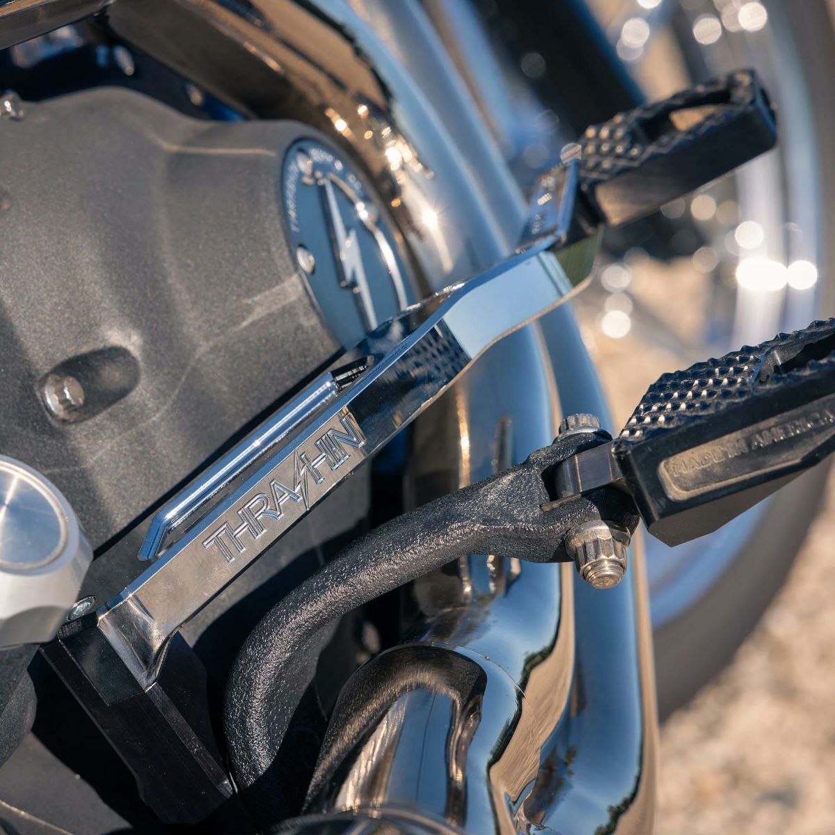 スラッシンサプライ ダイナ ブレーキアーム (クローム)