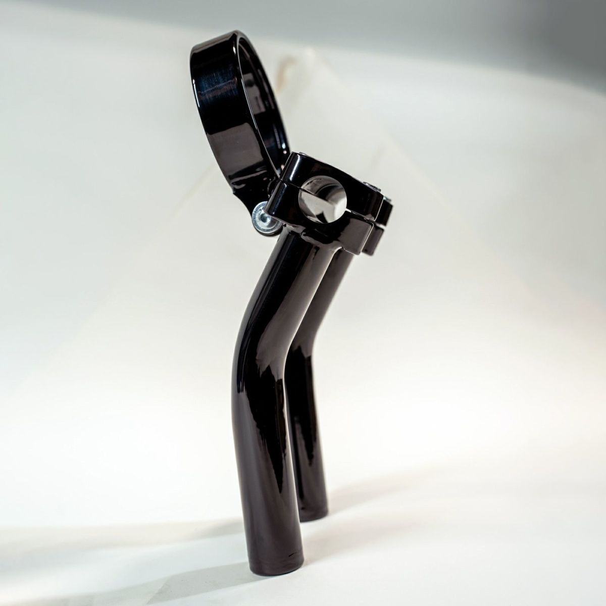 アジャスタブルゲージマウント付 8インチ・プルバックライザー (グロスブラック)3