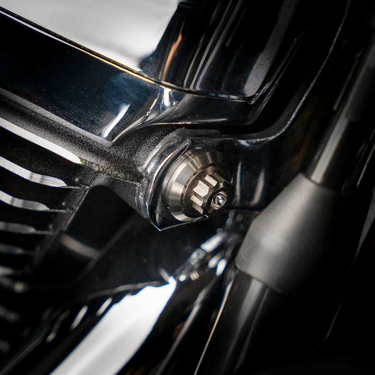 M8 ツーリング エンジンマウント Bitchin ボルトキット シルバー TRASK Performance （トラスク パフォーマンス）