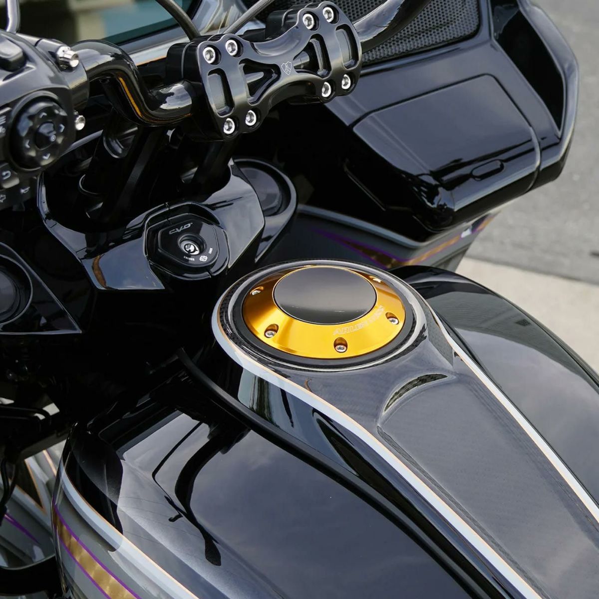 ポップアップ・ガスキャップ (ゴールド)2