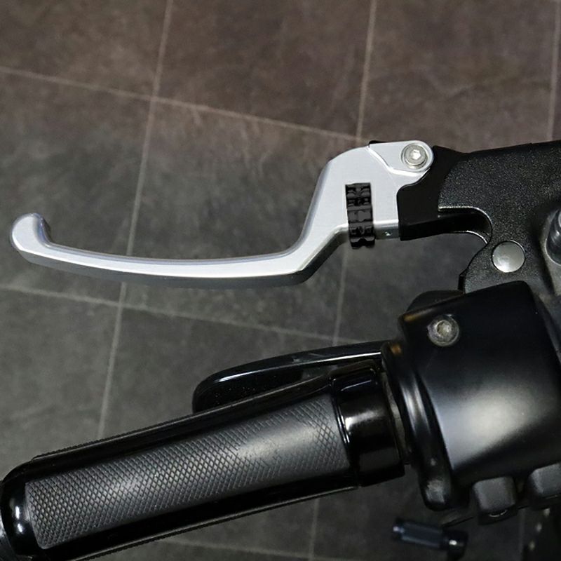 スポーツスター アジャスタブルレバーセット スタンダードタイプ (シルバー/ブラック)