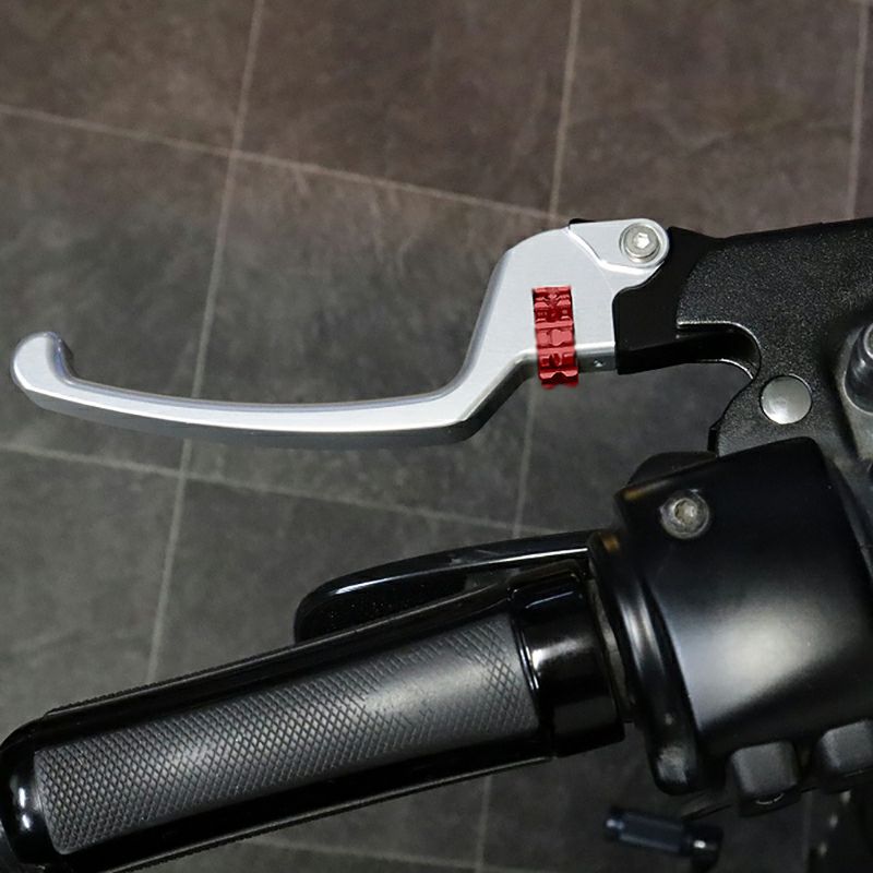 スポーツスター アジャスタブルレバーセット スタンダードタイプ (シルバー/レッド)