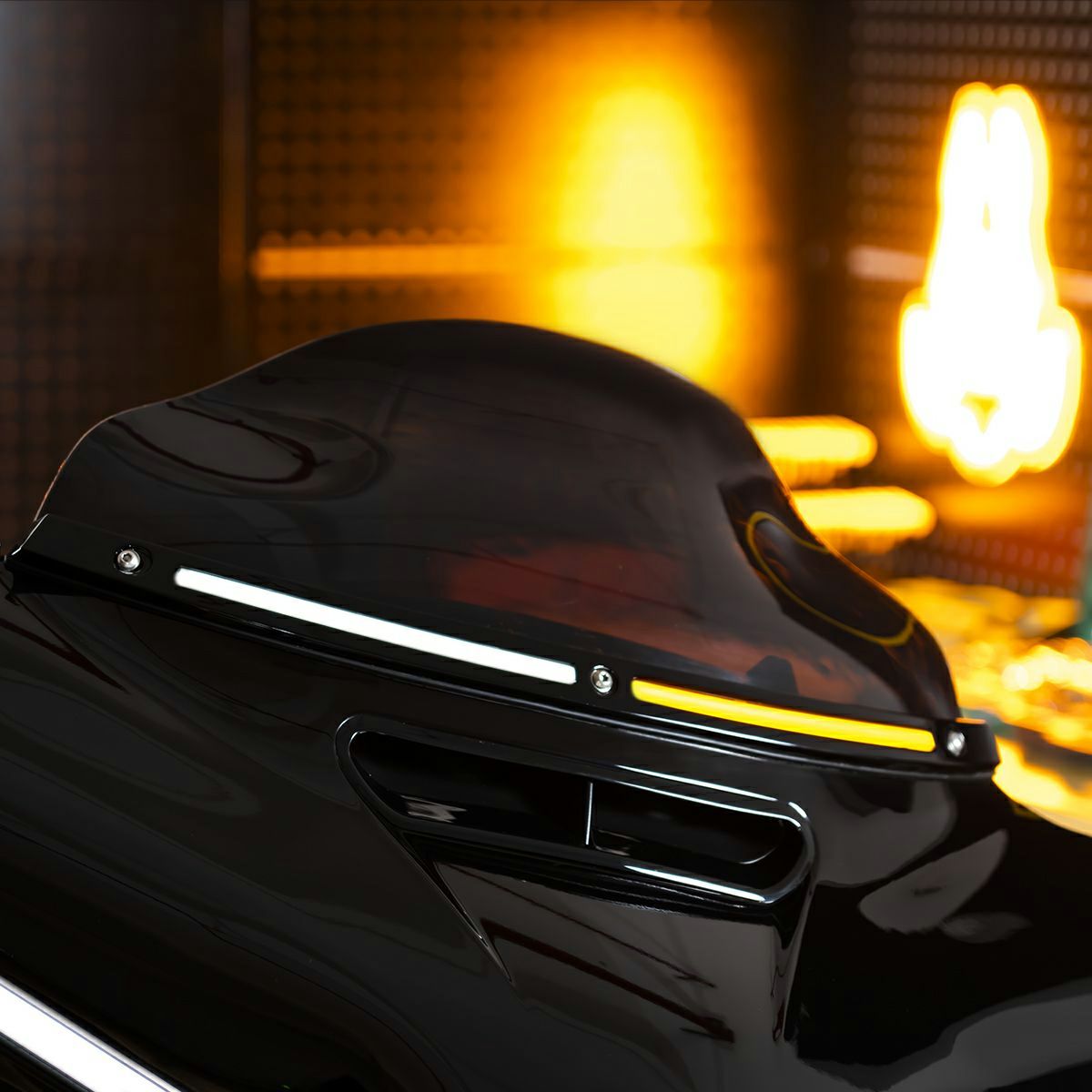 ルミプロ・LEDウィンドシールドトリム5