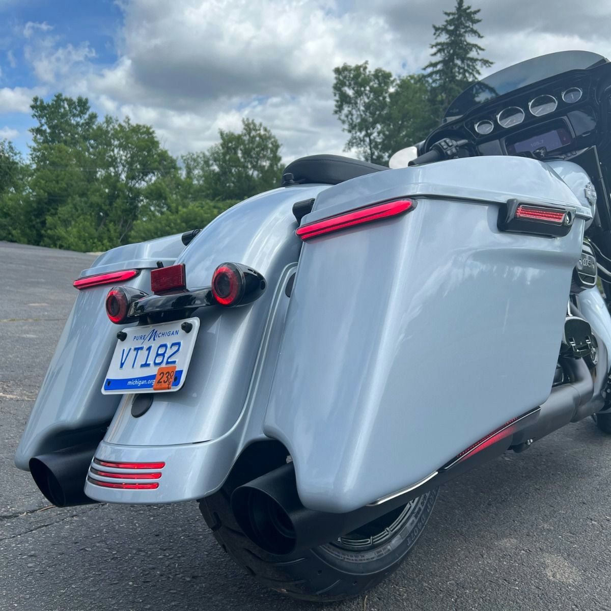 スリムズ・LEDサドルバッグライト (スモーク)3