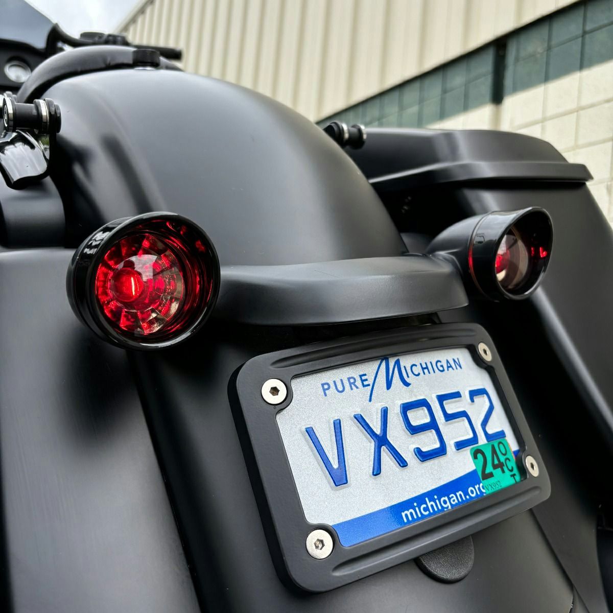 レンズ付バイザースタイル・ウィンカートリムリング (ブラック/スモーク)