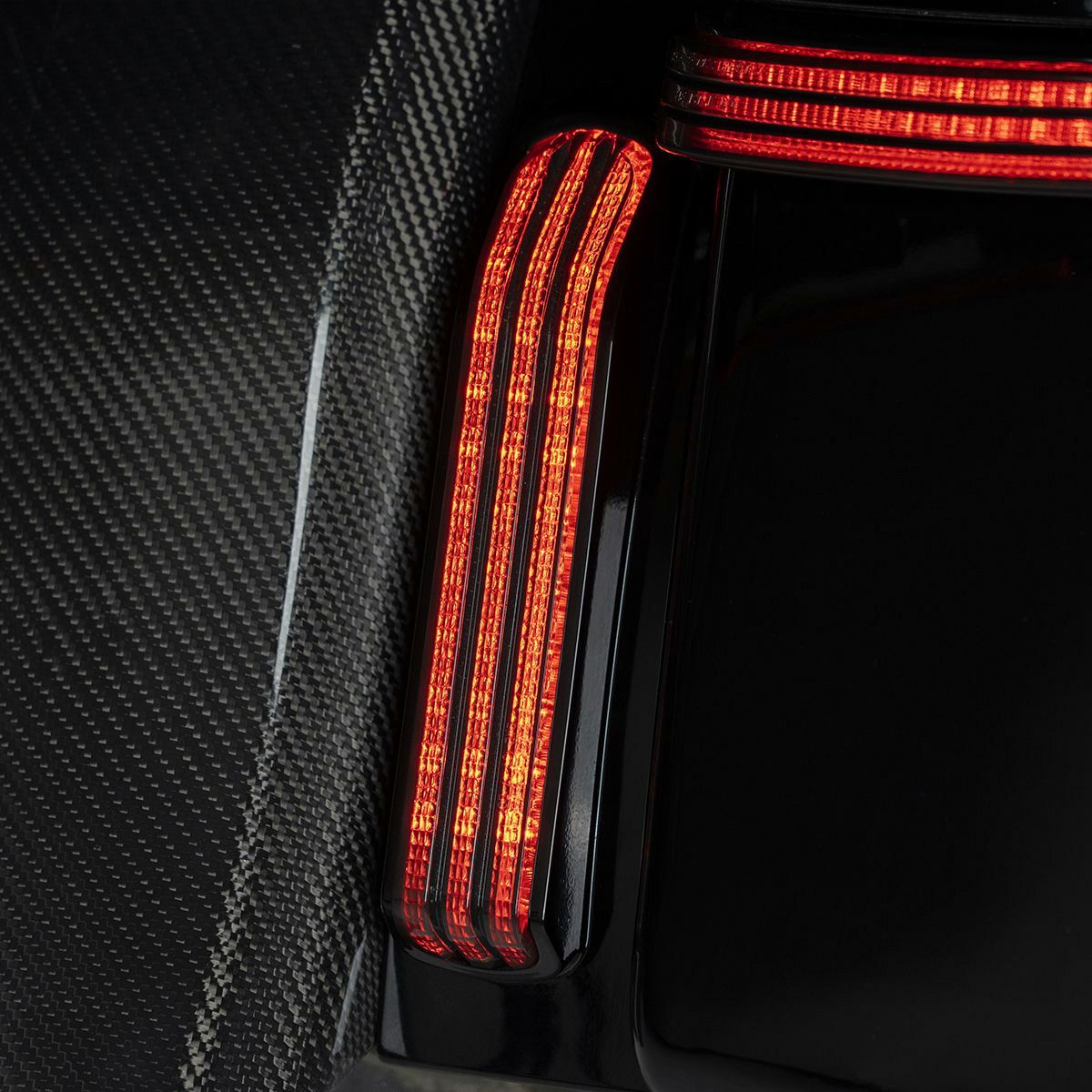 イルミナ・LEDフラッシュフェンダー (ビビッドブラック)3