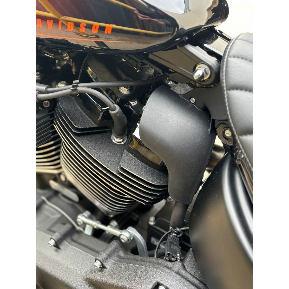 M8ソフテイル エアデフレクター (未塗装)3