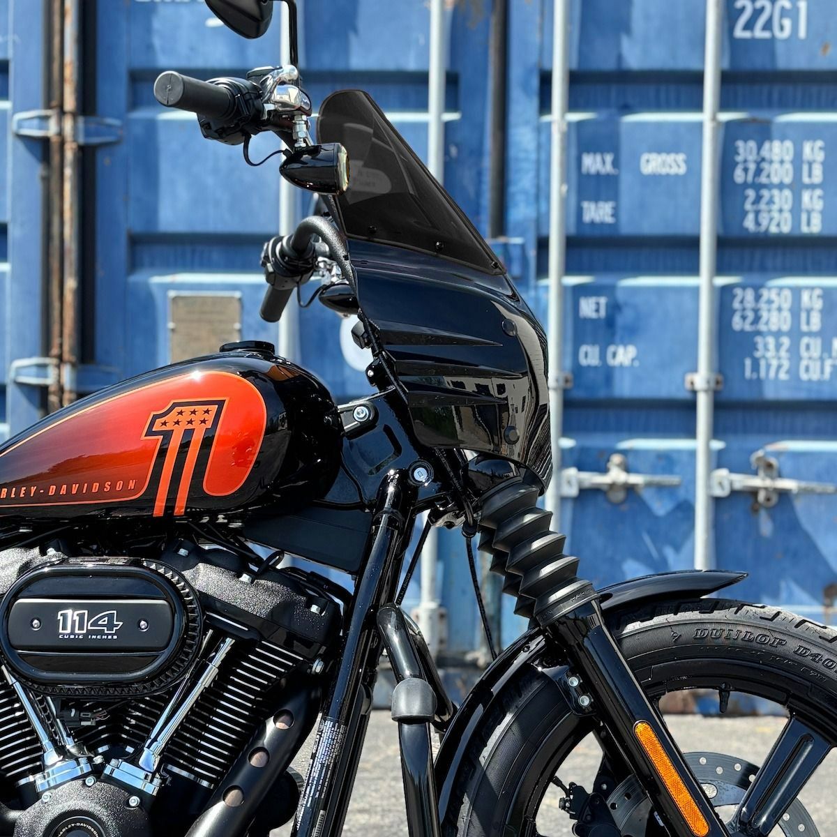 メナース・フェアリング (ビビッドブラック)3