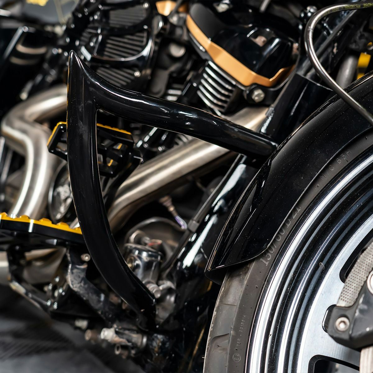 ハボック・チョップドエンジンガード (ブラック)